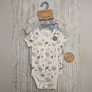 NWT Nordstrom Baby 3 Piece Bodysuit Set